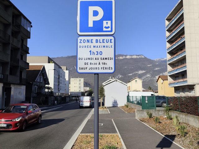 Stationnement zone bleue et vignette résident